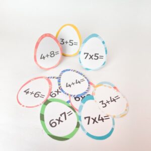 Caça aos Ovos de Páscoa da Adição e Multiplicação